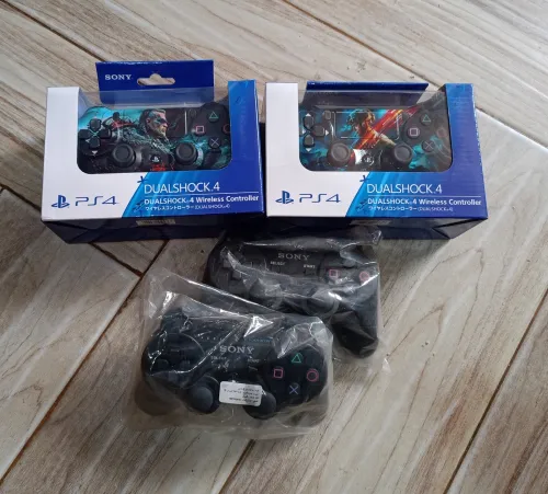 Manette ps4 et ps3 مانيطات مانات بلايستيشن PlayStation
