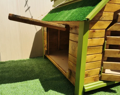 Des niches en bois tres solide pour chiens et chats