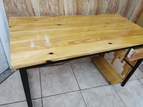 Bureau PC en bois et métal