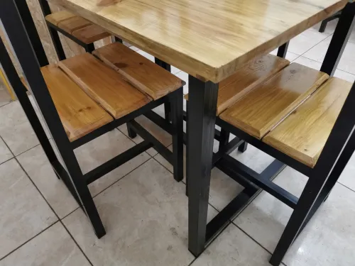 Table a manger 4 chaises