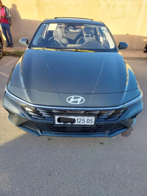 Hyundai ELantra 2025 Luxury