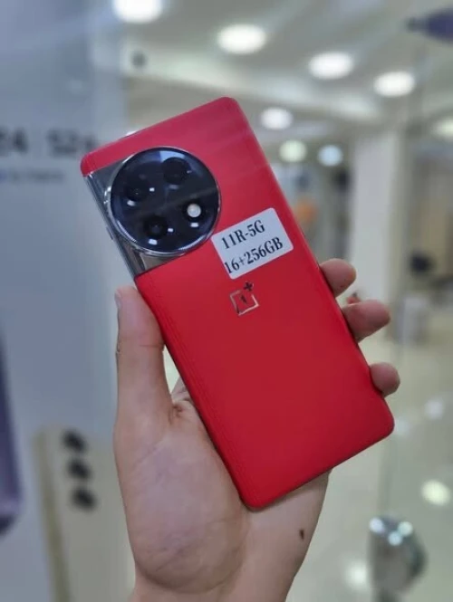 one plus 11R