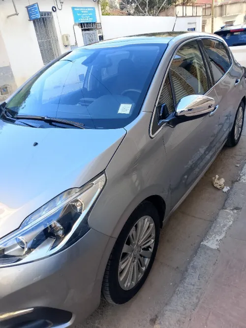 Peugeot 208 2020 Allure