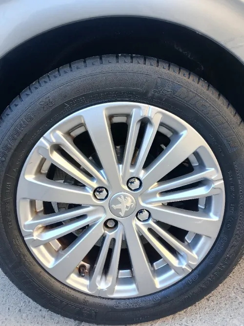 Peugeot 208 2020 Allure