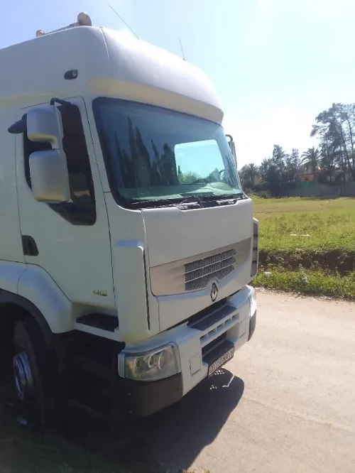 Renault Premium 2008