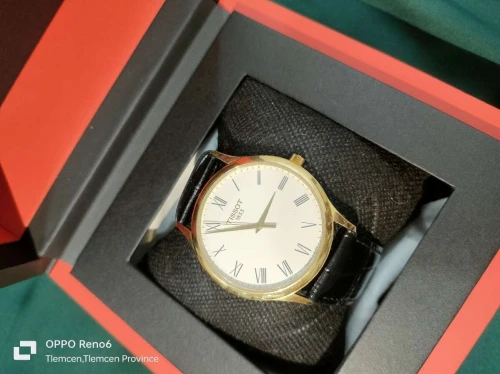 MONTRE SUISSE TISSOT 