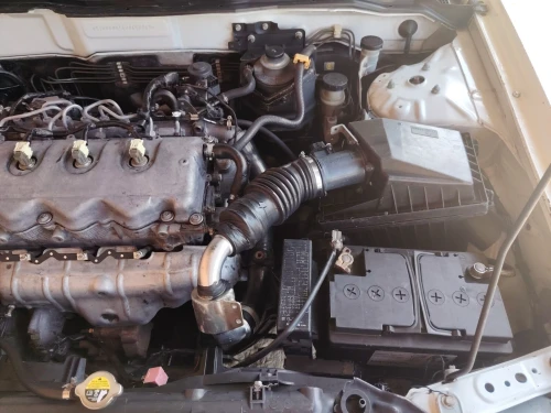 Nissan N16 2003 
