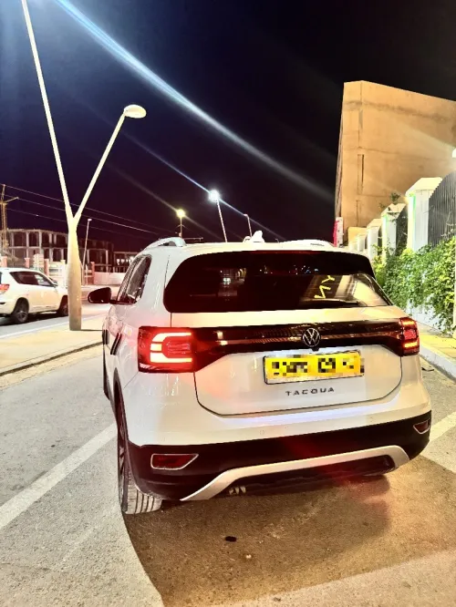 Volkswagen Tacoua 2023 R line