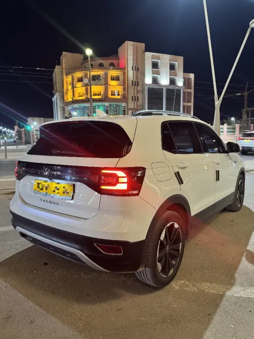 Volkswagen Tacoua 2023 R line