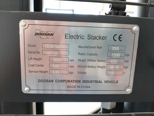 Gerbeur semi électrique Doosan 