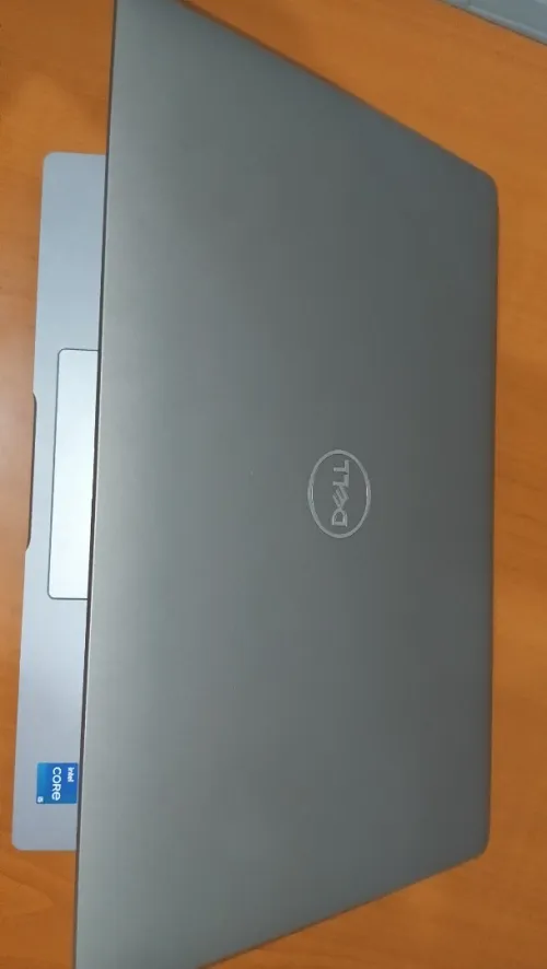 LAPTOP DELL