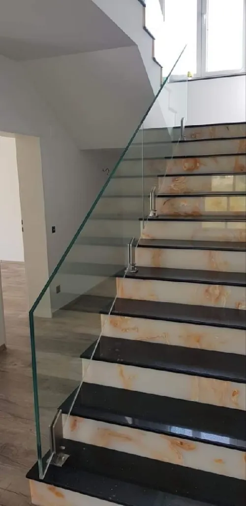 Leban glass