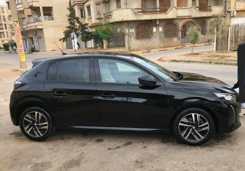 Peugeot 208 2023 Allure Pack