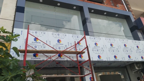 Panneaux publicitaires et alucobond 