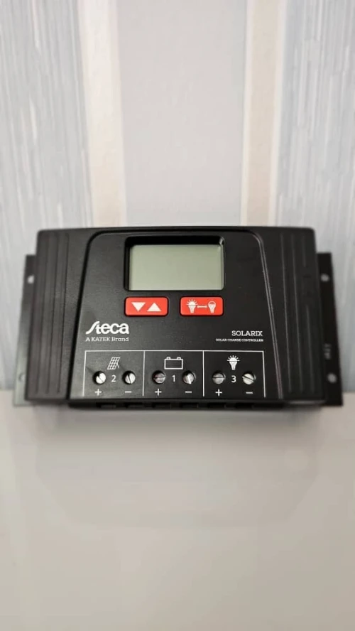 Régulateur de charge solaire STECA Solarix PRS (10A, 30A, 40A)