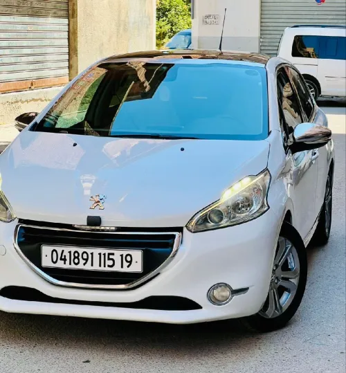 Peugeot 208 2015 Allure