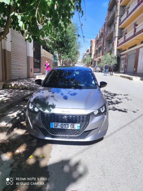 Peugeot 208 2022 Allure