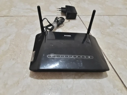 deux modem ADSL (D-link/Djaweb)