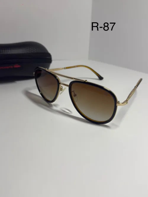 Une nouvelle collection de lunettes Lacoste