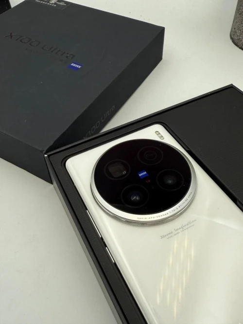 Vivo Vivo X100 Ultra