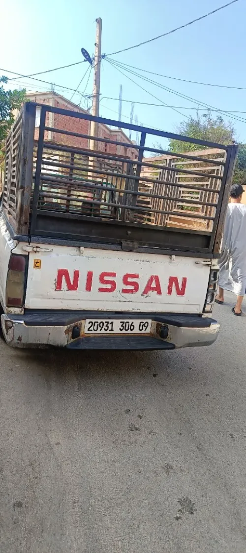 Nissan Nissan td 2006
