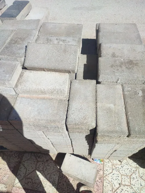 Pavé autobloquant (بافي)
