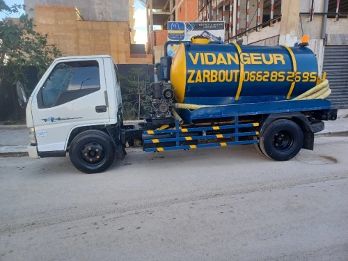Camion vidangeur débouchage H24 