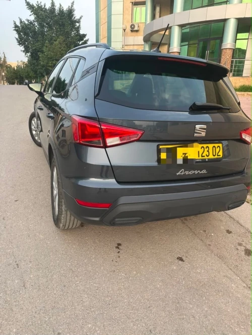 Seat Arona 2023 Business style