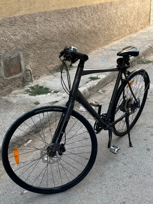 دراجة Specialized أصلية 