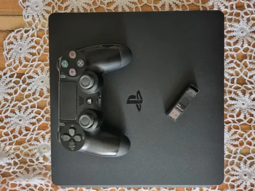 Playstation 4 slim flashé vrs 9.00