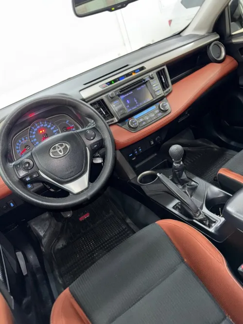 Toyota RAV4 2013 