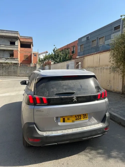 Peugeot 5008 2022 Allure