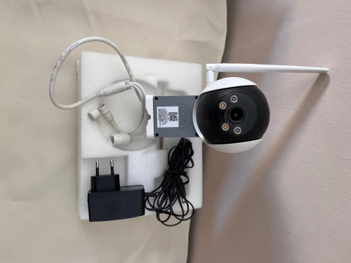À vendre caméra de surveillance extérieur wifi et 4 G.