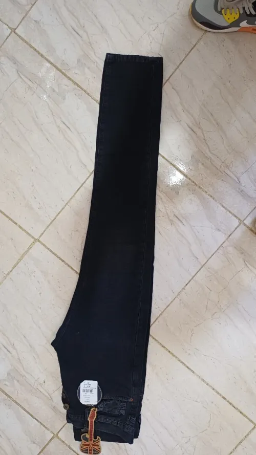 Jean djide taille 27 