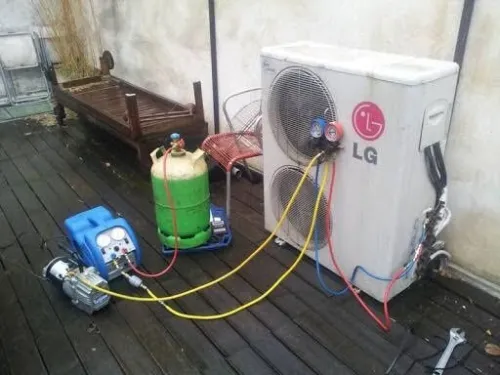 Mantage réparation chargement de gaz climatisation 