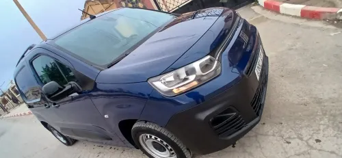 Fiat Doblo 2023 Italien