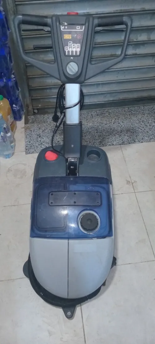 Machine pour lavage de sol 