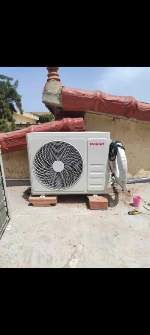 Installation climatiseur demontage charge de gaz maintenance general