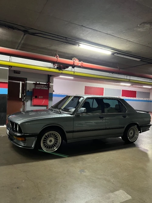 BMW Série 5 1985 Sport