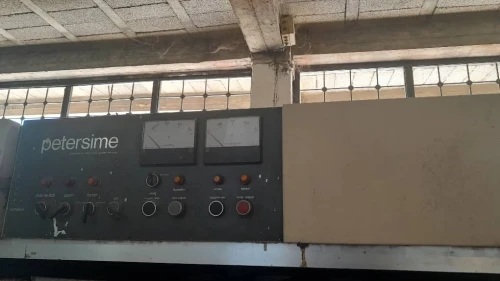 Machines à incubateur poussins
