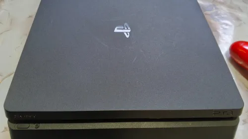 Ps4 Slim  online version 13.5  de 1TB +قابل للتفاوض