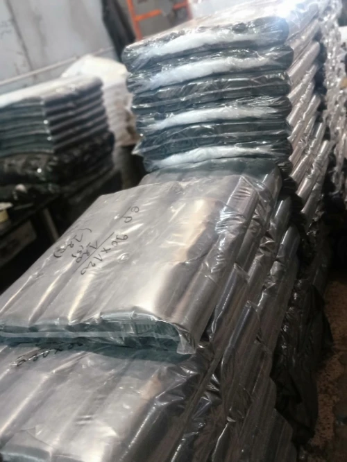 Fabrication des sacs poubelles 