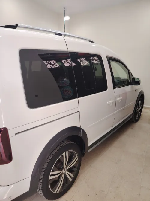 Volkswagen Caddy 2017 altrack