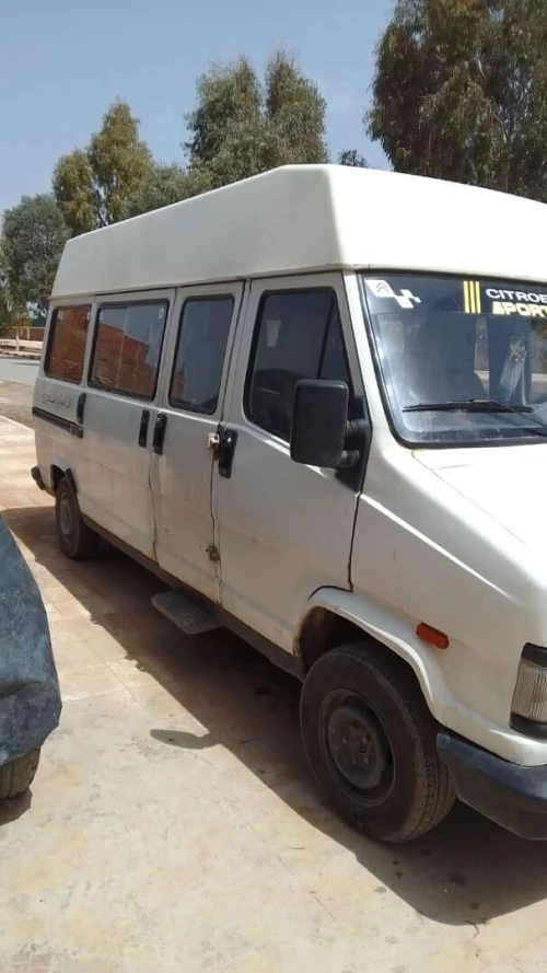 Peugeot J5 1990 
