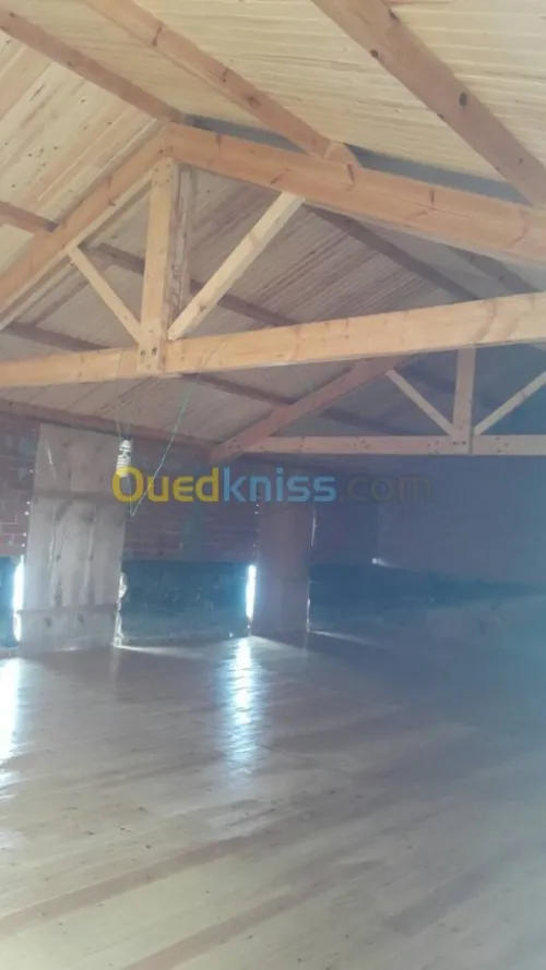 COUVERTURE-CHARPENTE, ISOLATION