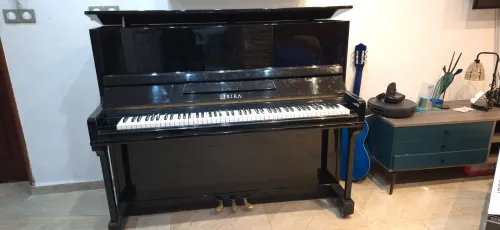 Piano droit