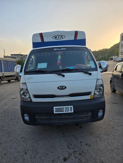 Kia 2700 Kia 2700 2013