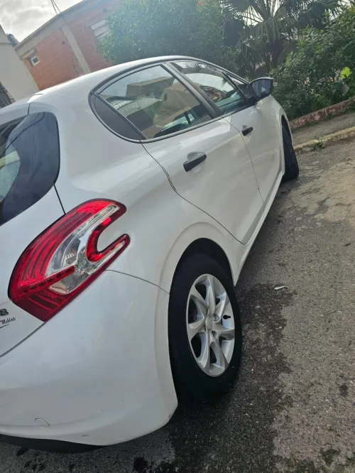 Peugeot 208 2015 208