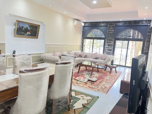 Location Appartement Niveau de villa F4 Alger Hydra