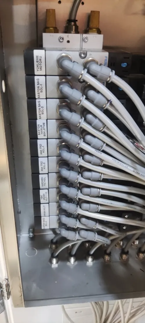  électromécanicien 
